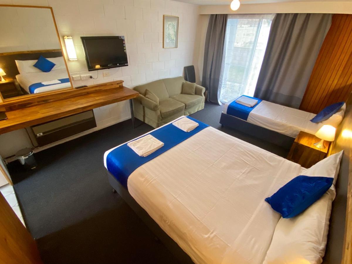 Snow Season Motor Inn Cooma Exteriör bild